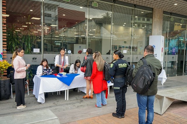 encuesta servicios salud enfermedades huerfanas colombia enhu054